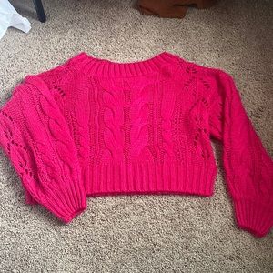 Pink — M — could be worn off the shoulder or on.